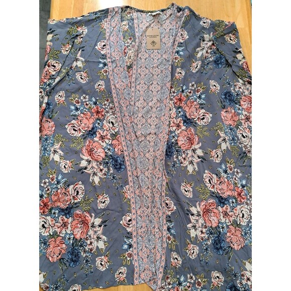 Romantic Gypsy Boho Kimono Dove Gray Floral Maternity Size S Open Front NWT - Picture 1 of 10